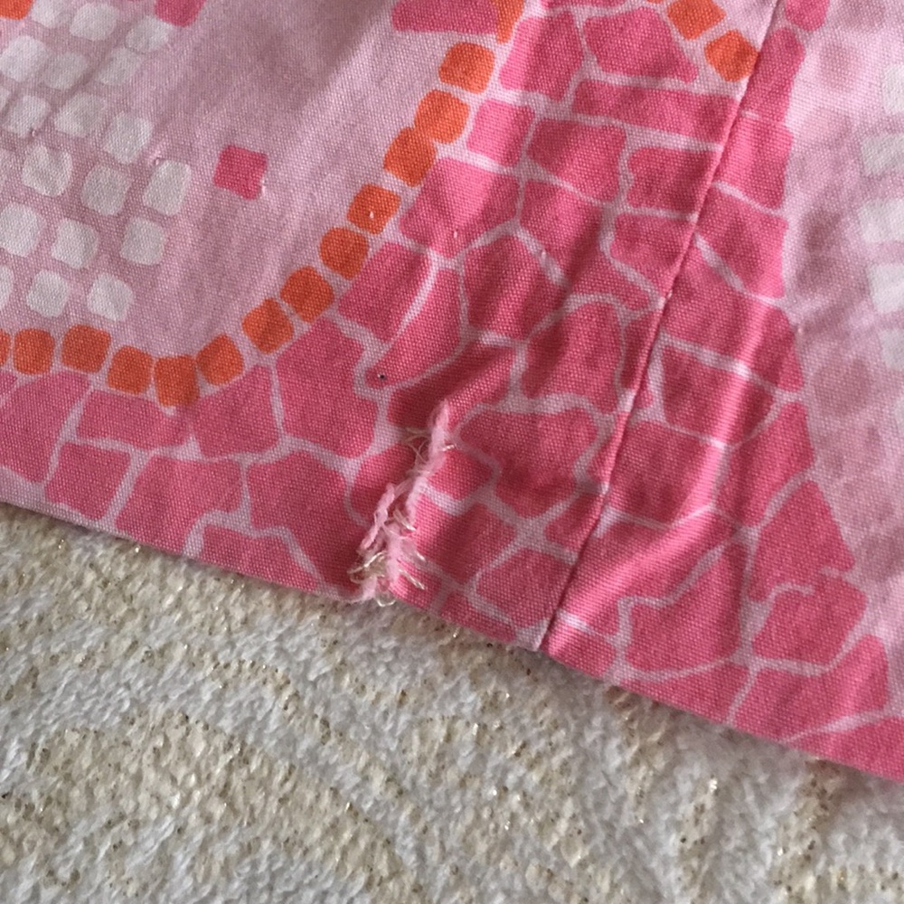 Lilly Pulitzer skirt sz 6 price reflect bad stitch